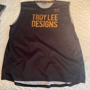 Troy Lee designs cutoff MTB jersey